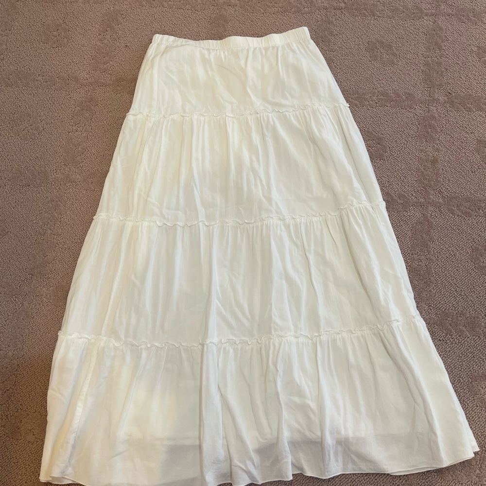 Brandy Melville white tiered skirt